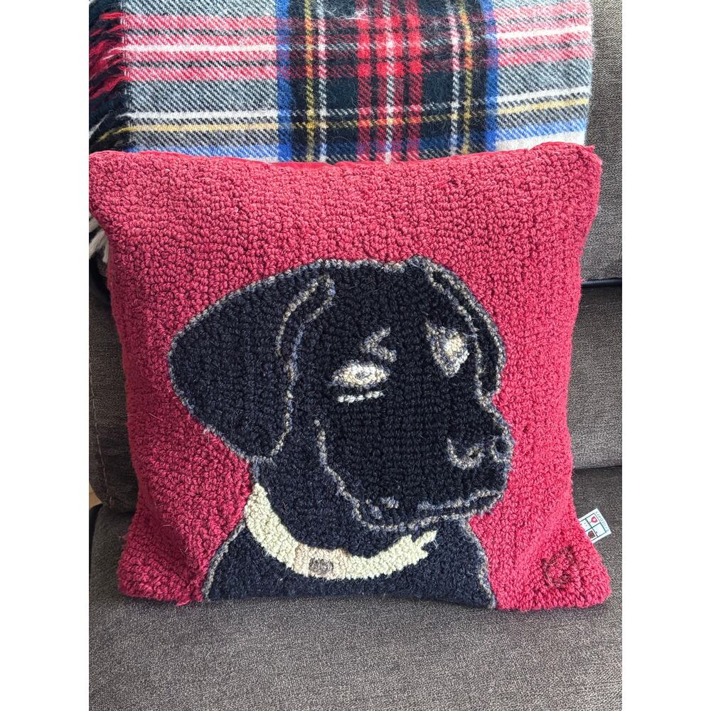 Chandler 4 Corners Hooked Wool Labrador Decorative Throw Pillow Laura Megroz